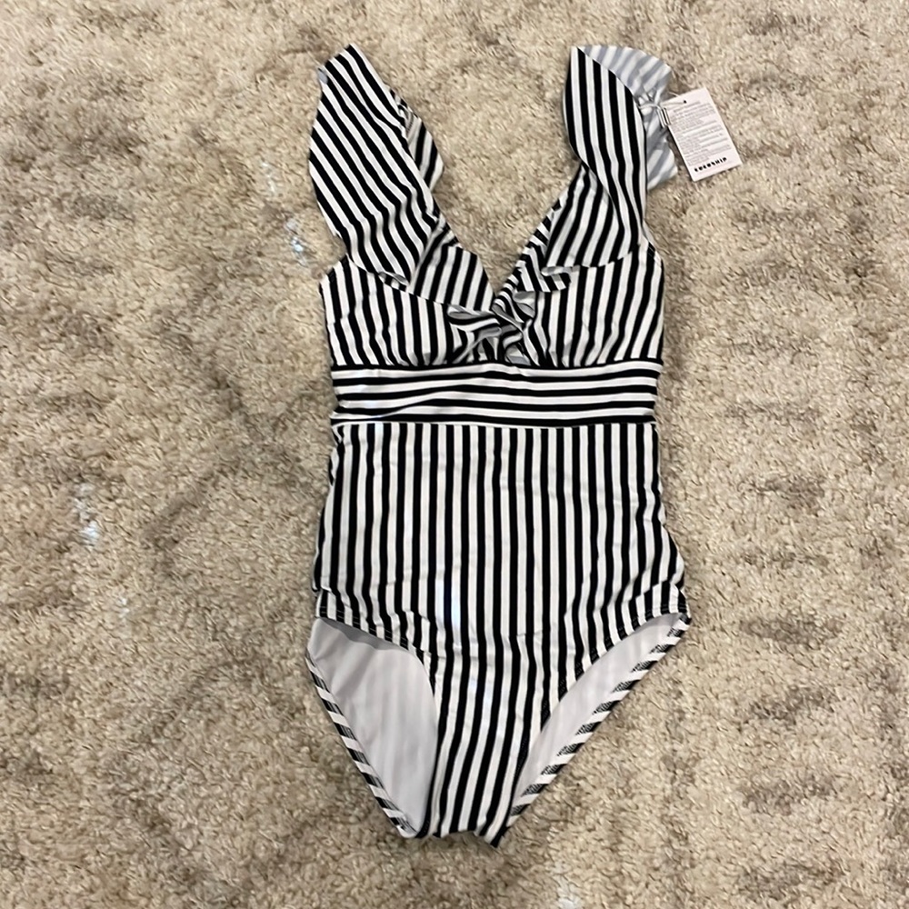NWT COCOSHIP ONE PC SWIMSUIT